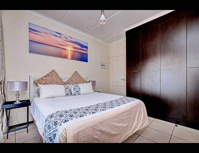 2 BEDROOM APARTMENT FOR SALE IN NOORDWYK